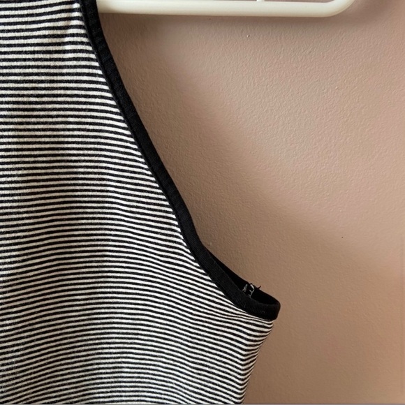 Garage Women’s Black & White Striped Sleeveless Crop Top - Picture 6 of 9